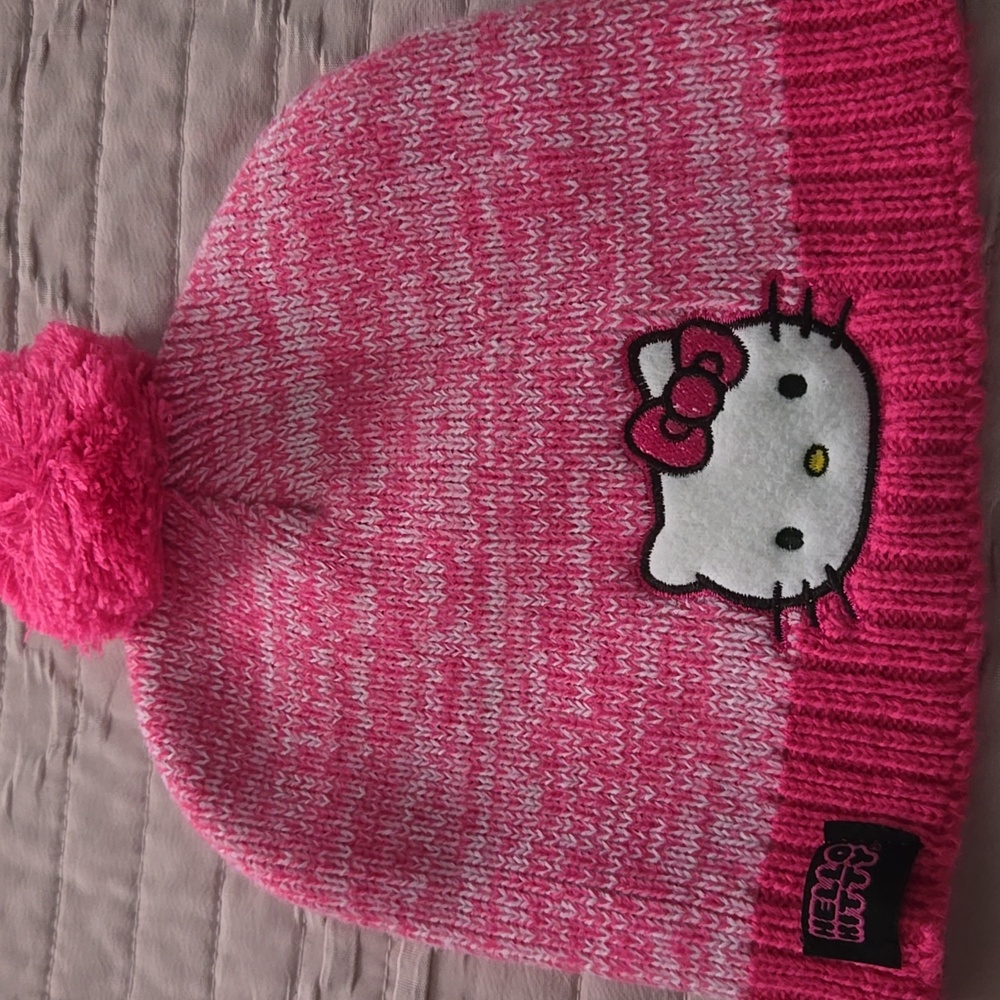 Hello Kitty - Picture 5 of 6